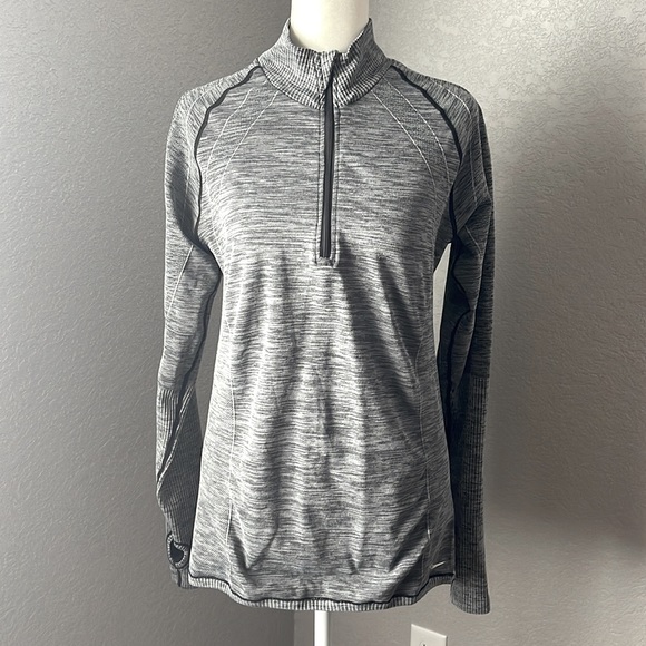 Saucony | 1/4 Zip Pullover - Picture 1 of 7